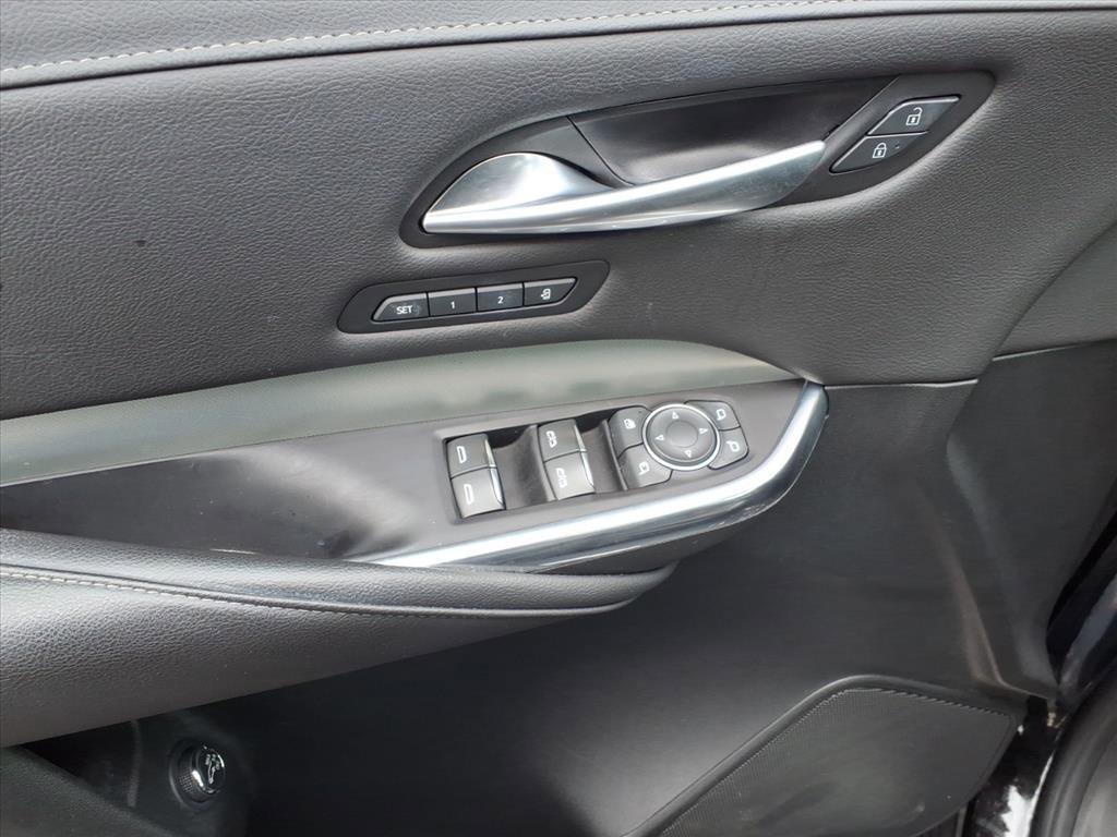 Certified 2023 Cadillac XT4 Premium Luxury w/ Cold Weather Package image 20