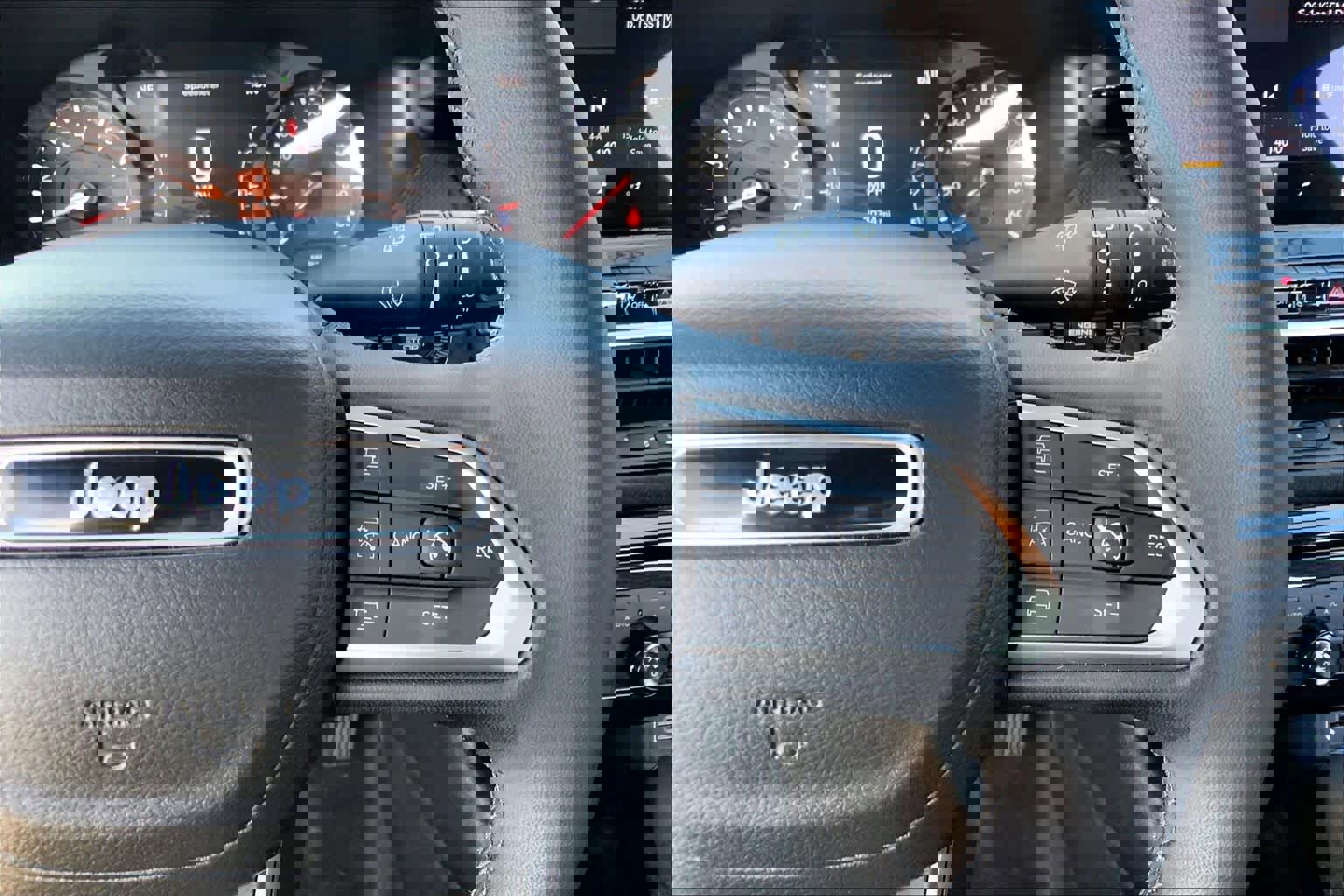 Used 2026 Jeep Compass Limited image 25