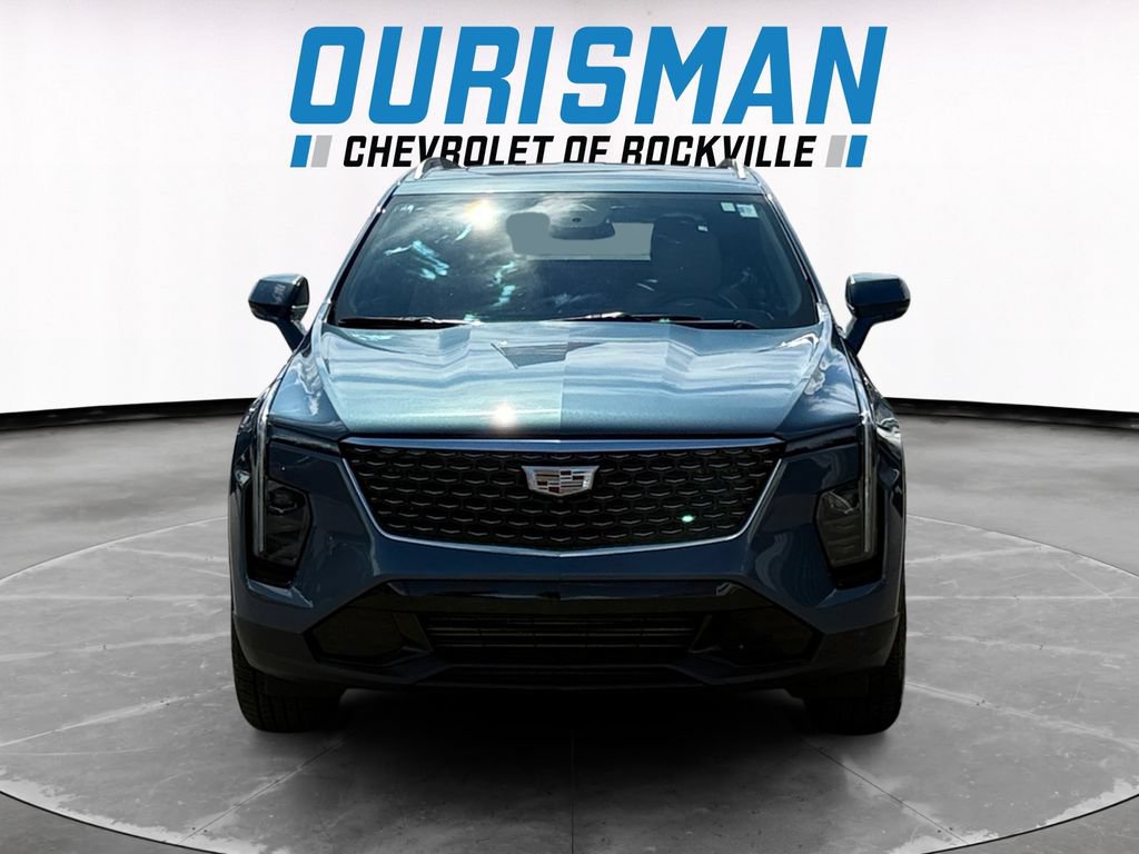 Used 2025 Cadillac XT4 Premium Luxury FWD image 8
