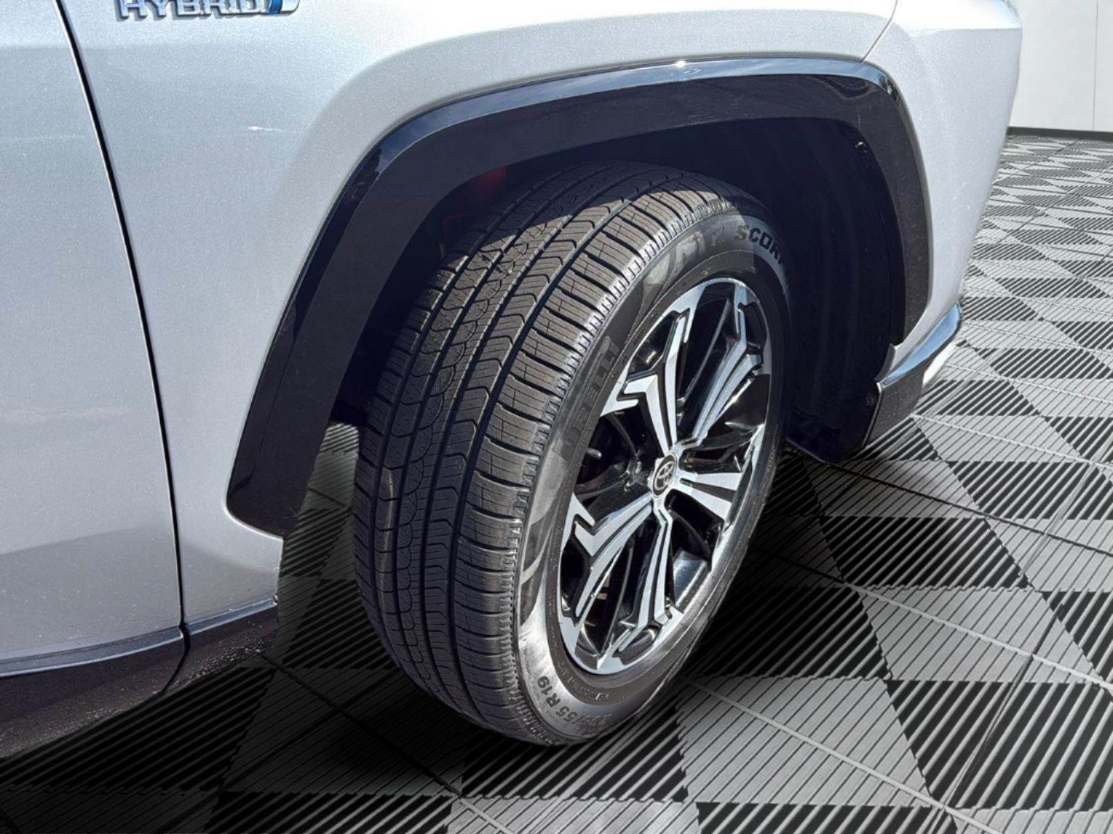 Used 2022 Toyota RAV4 XSE w/ Premium Package image 19