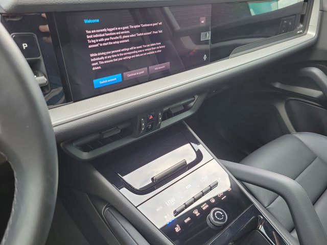 Certified 2024 Porsche Cayenne image 29