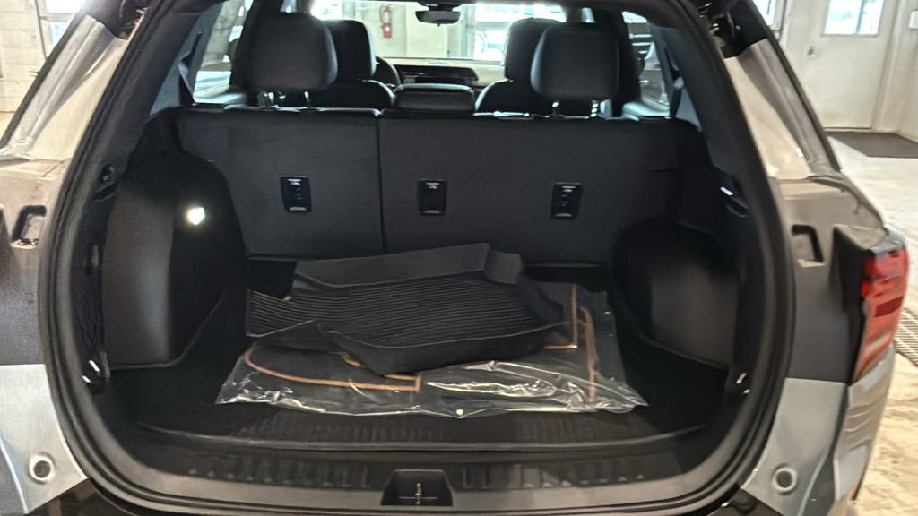 New 2026 GMC Terrain AT4 w/ Convenience Package III AWD/4WD image 18