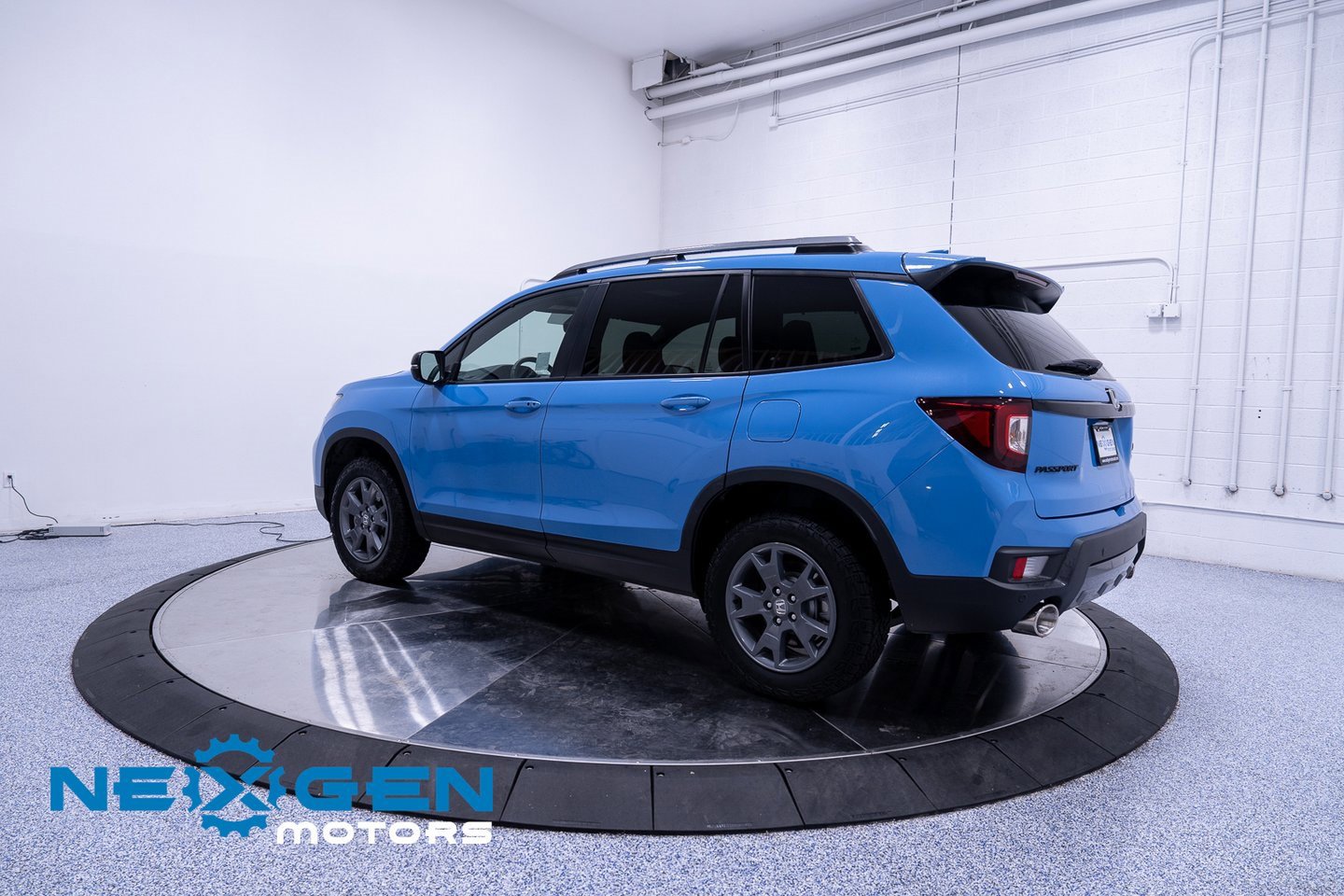 Used 2025 Honda Passport TrailSport image 31