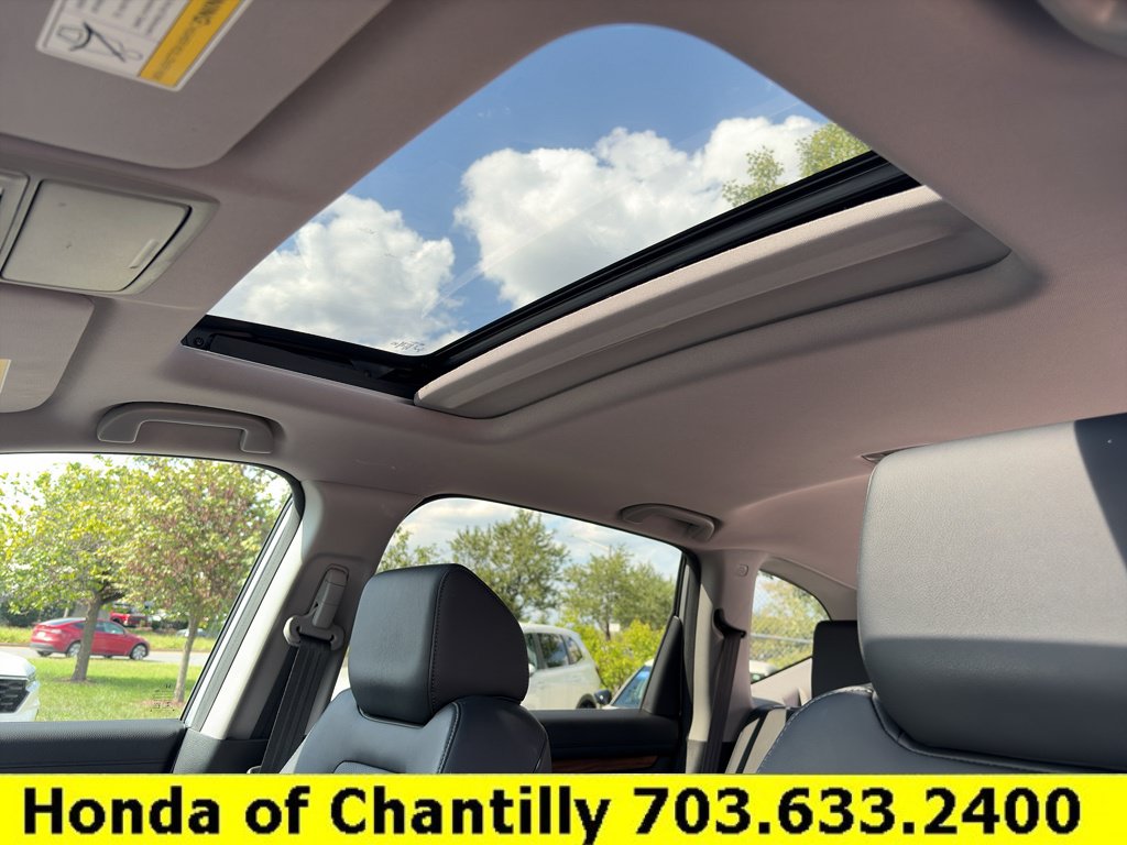 Used 2017 Honda CR-V Touring image 18