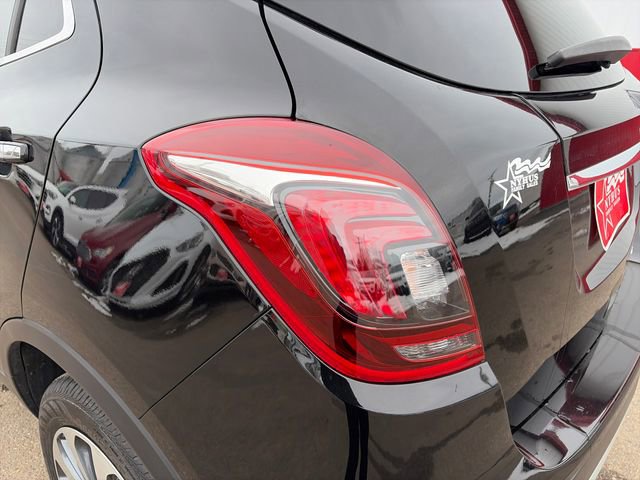 Used 2022 Buick Encore Preferred w/ Safety Package image 18