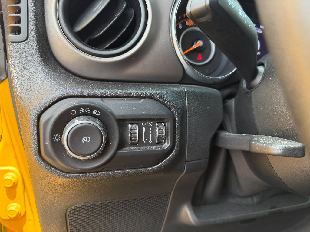 Used 2018 Jeep Wrangler Sport AWD/4WD image 31