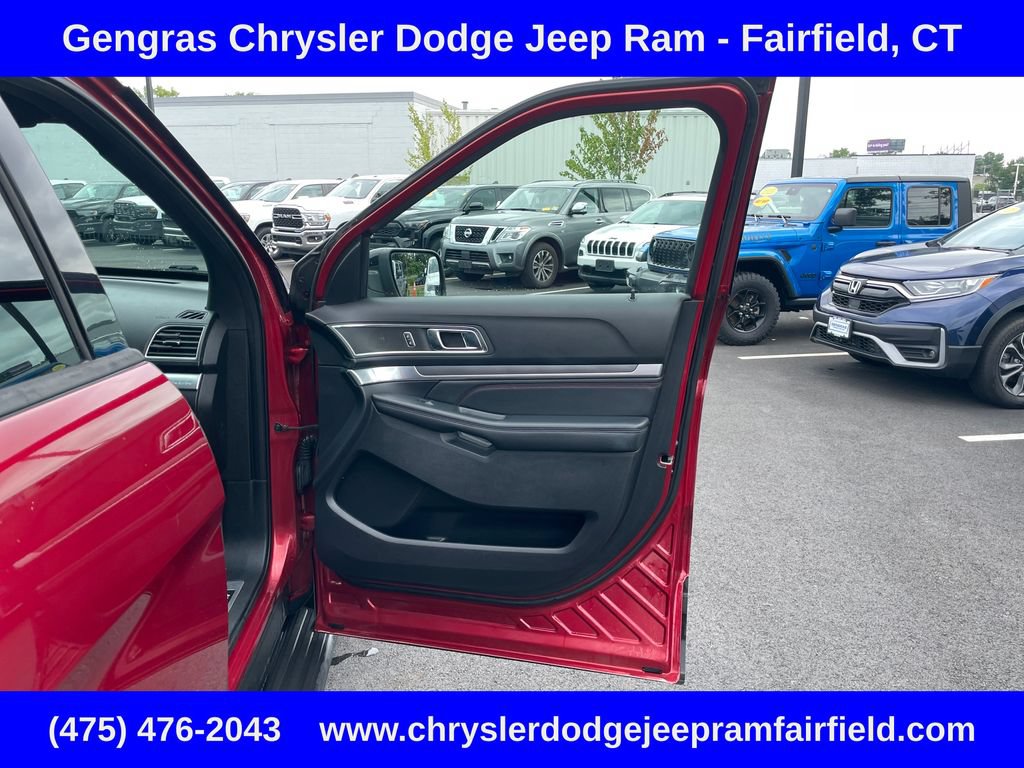 Used 2018 Ford Explorer Sport w/ Equipment Group 401A AWD/4WD image 19