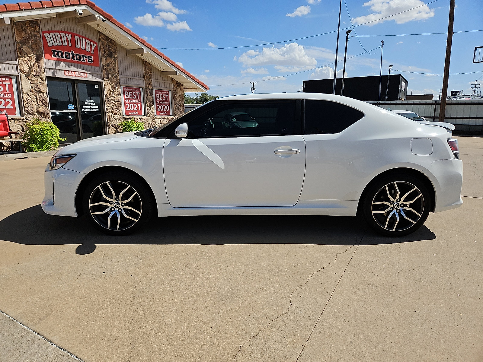 Used 2014 Scion tC FWD image 2