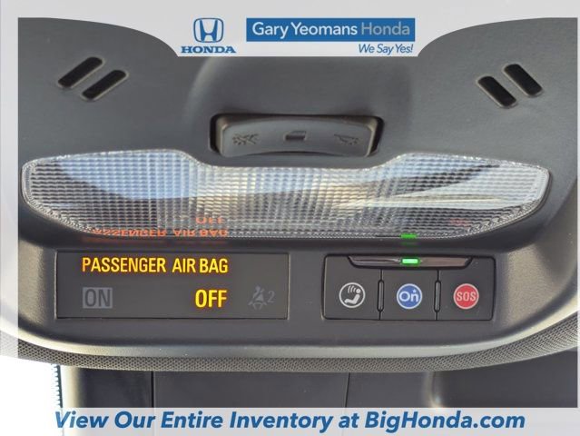 Used 2025 Chevrolet Trax RS w/ Driver Confidence Package image 31