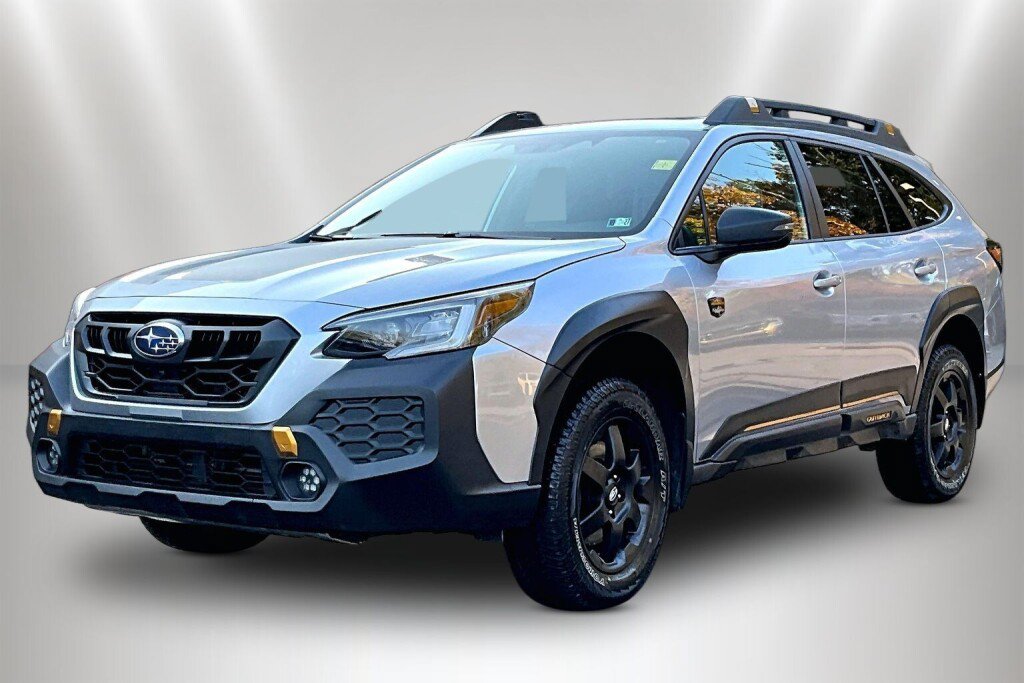 Certified 2025 Subaru Outback Wilderness AWD/4WD image 3
