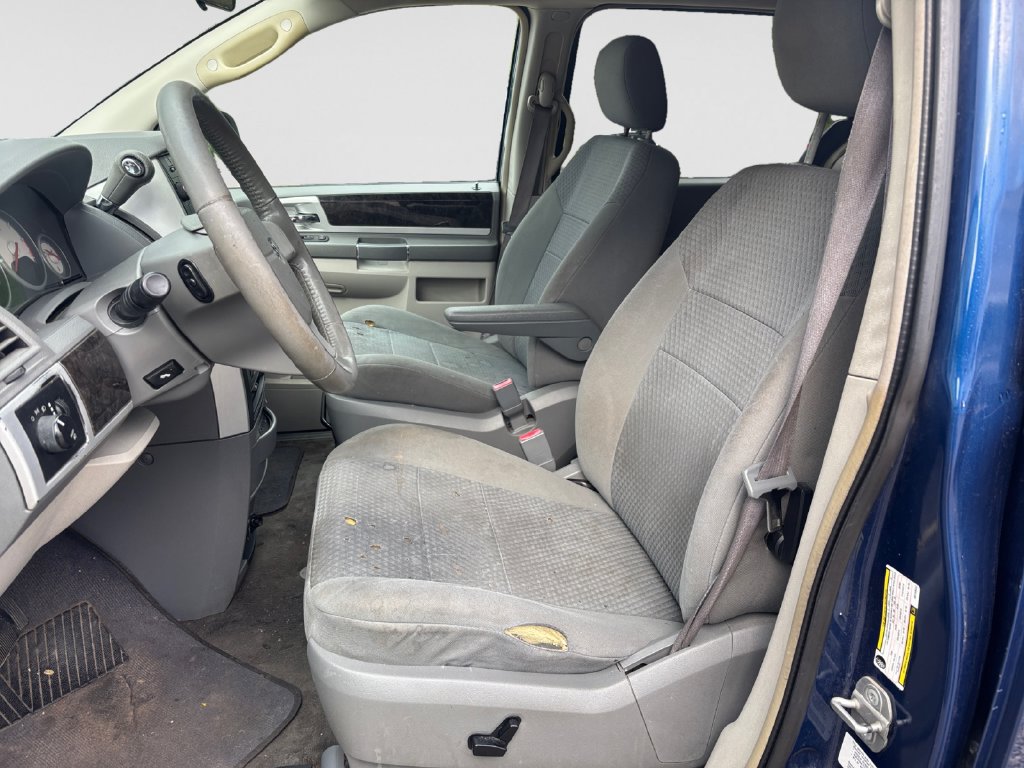 Used 2010 Dodge Grand Caravan SXT FWD image 11