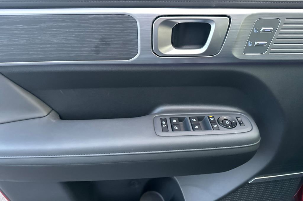 New 2025 Hyundai Santa Fe Limited image 8