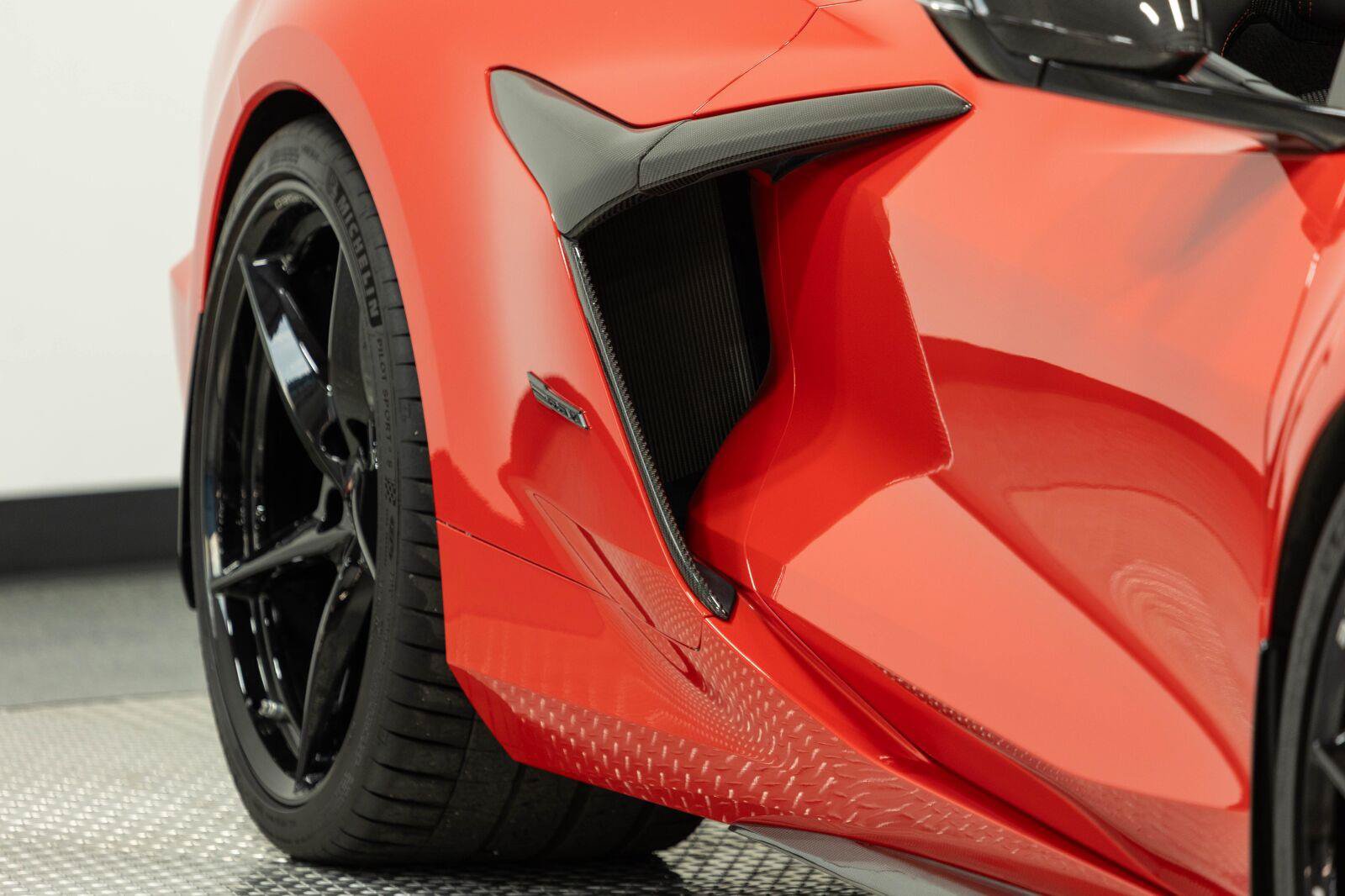 Used 2024 Chevrolet Corvette E-Ray AWD/4WD image 50