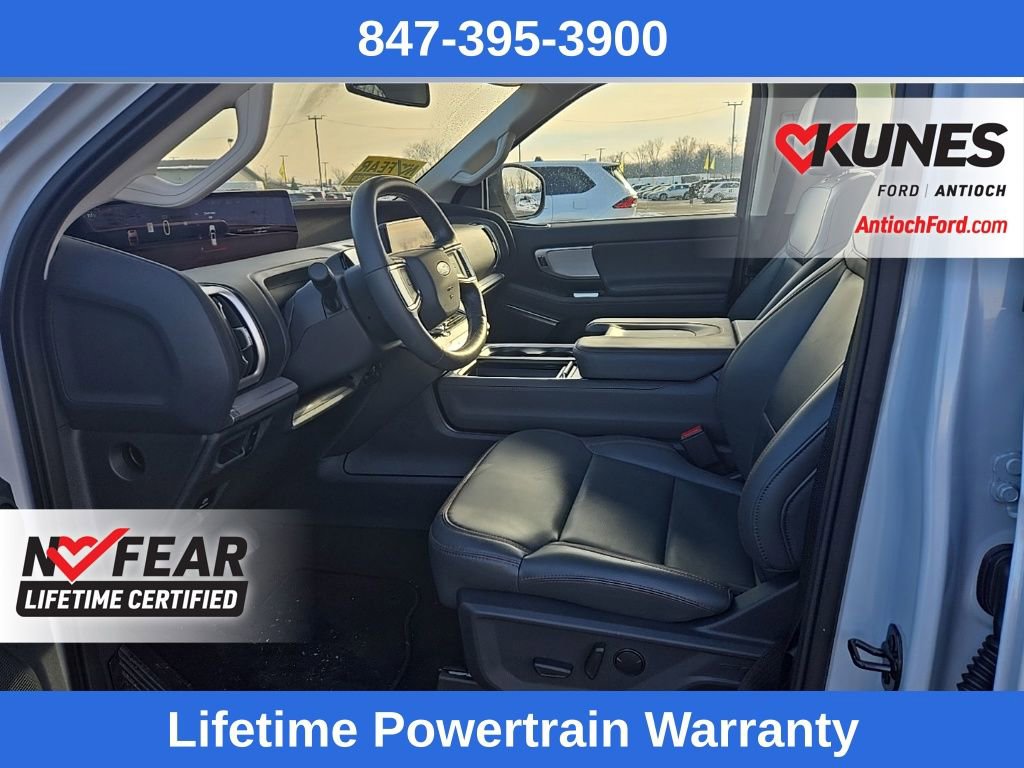 Used 2025 Ford Expedition Active image 12