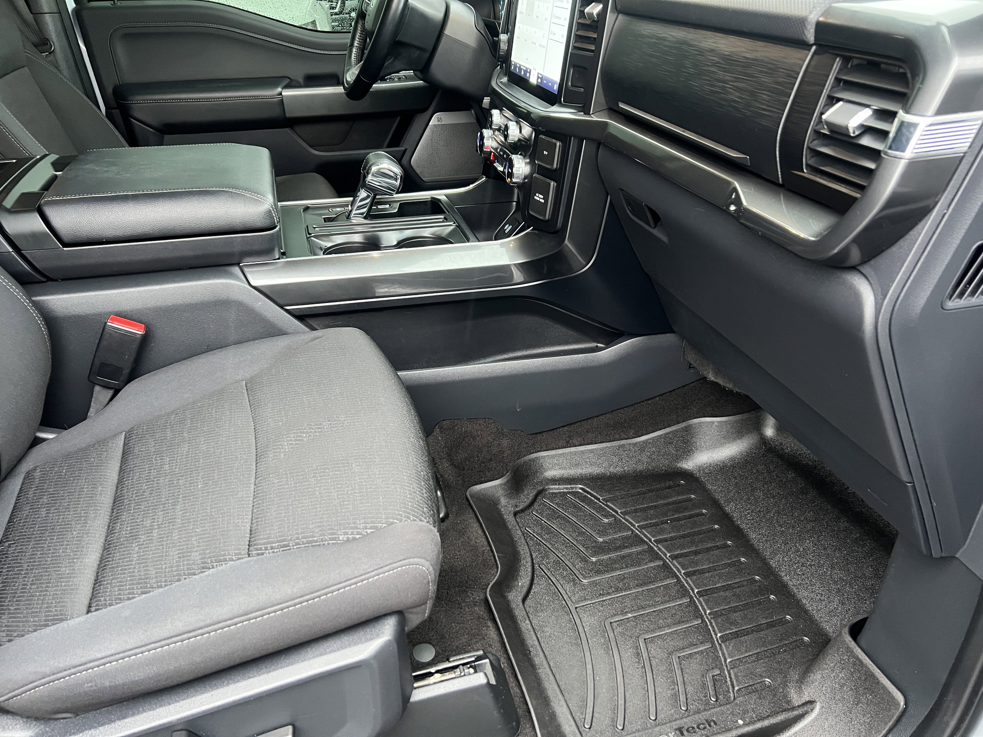 Used 2022 Ford F150 XLT w/ Equipment Group 302A High image 19