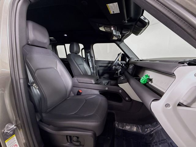 Certified 2024 Land Rover Defender 110 X-Dynamic SE image 30