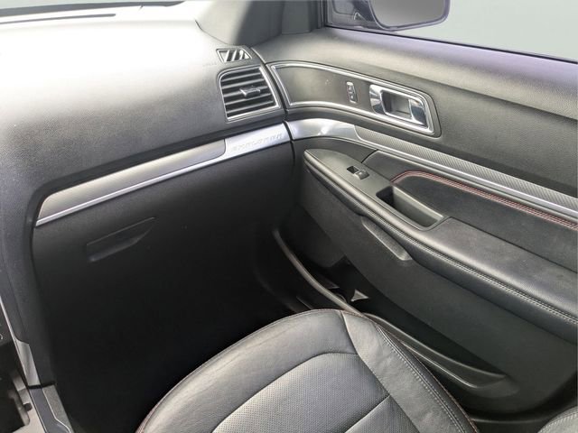 Used 2018 Ford Explorer Sport image 21