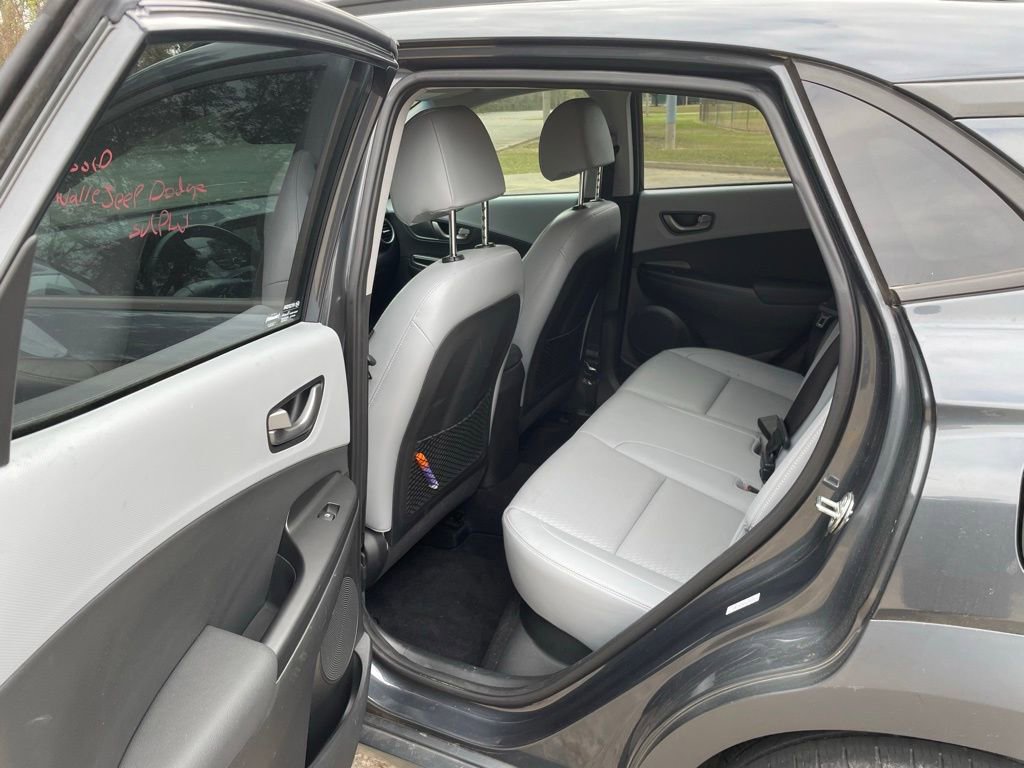 Used 2021 Hyundai Kona Ultimate image 11