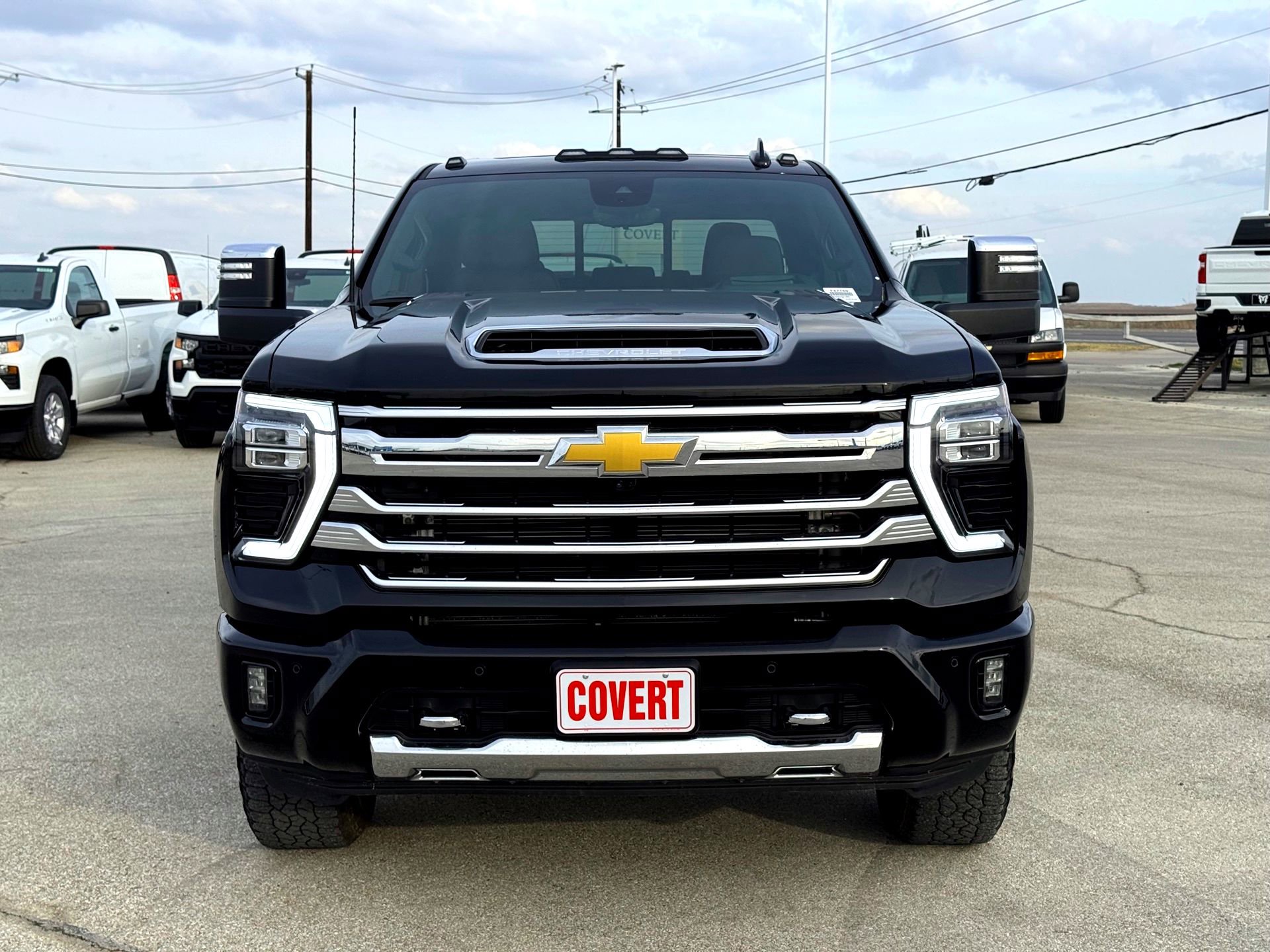 Used 2025 Chevrolet Silverado 2500 High Country w/ High Country Premium Package image 4