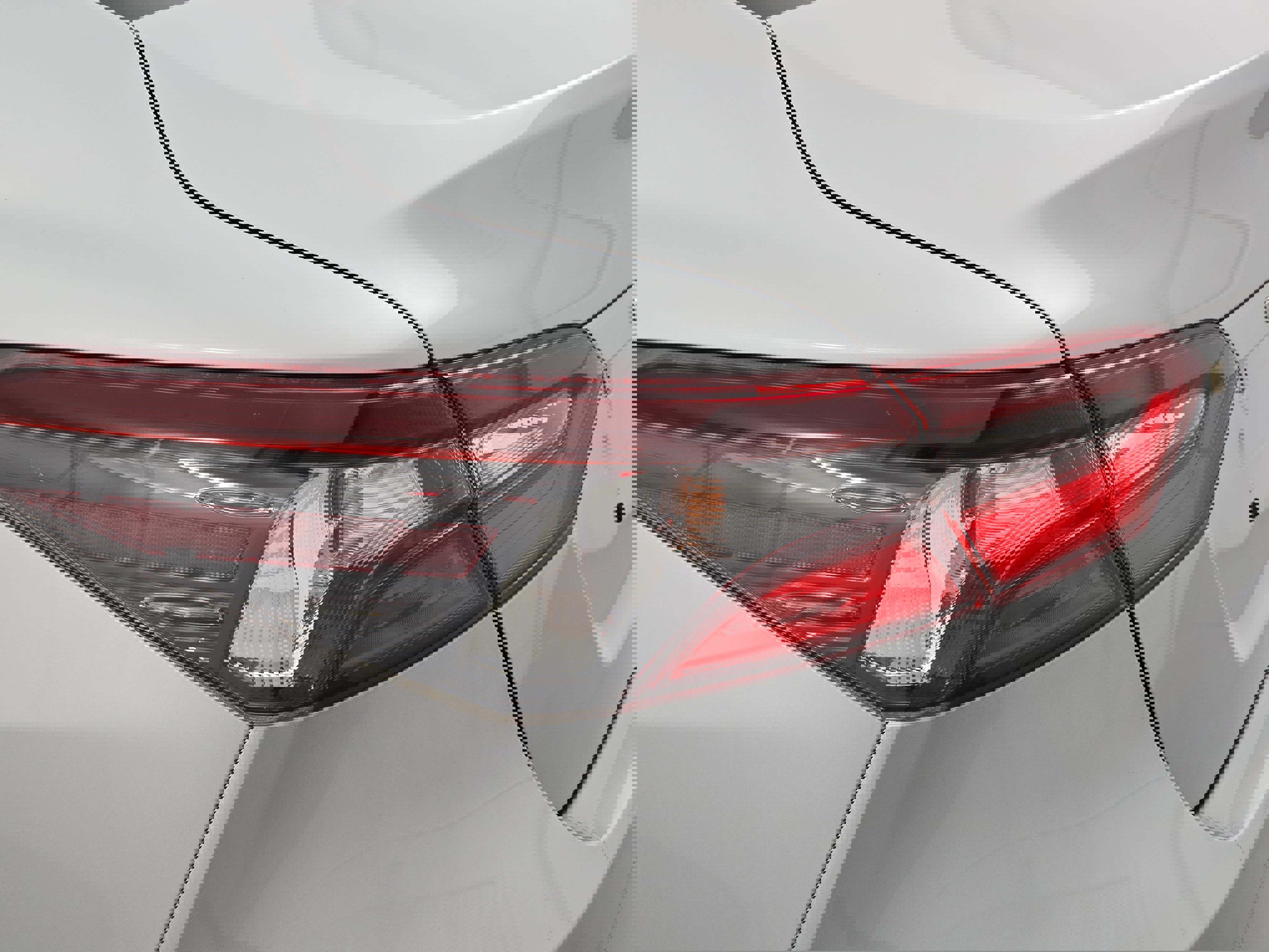 Used 2021 Toyota Camry LE FWD image 32