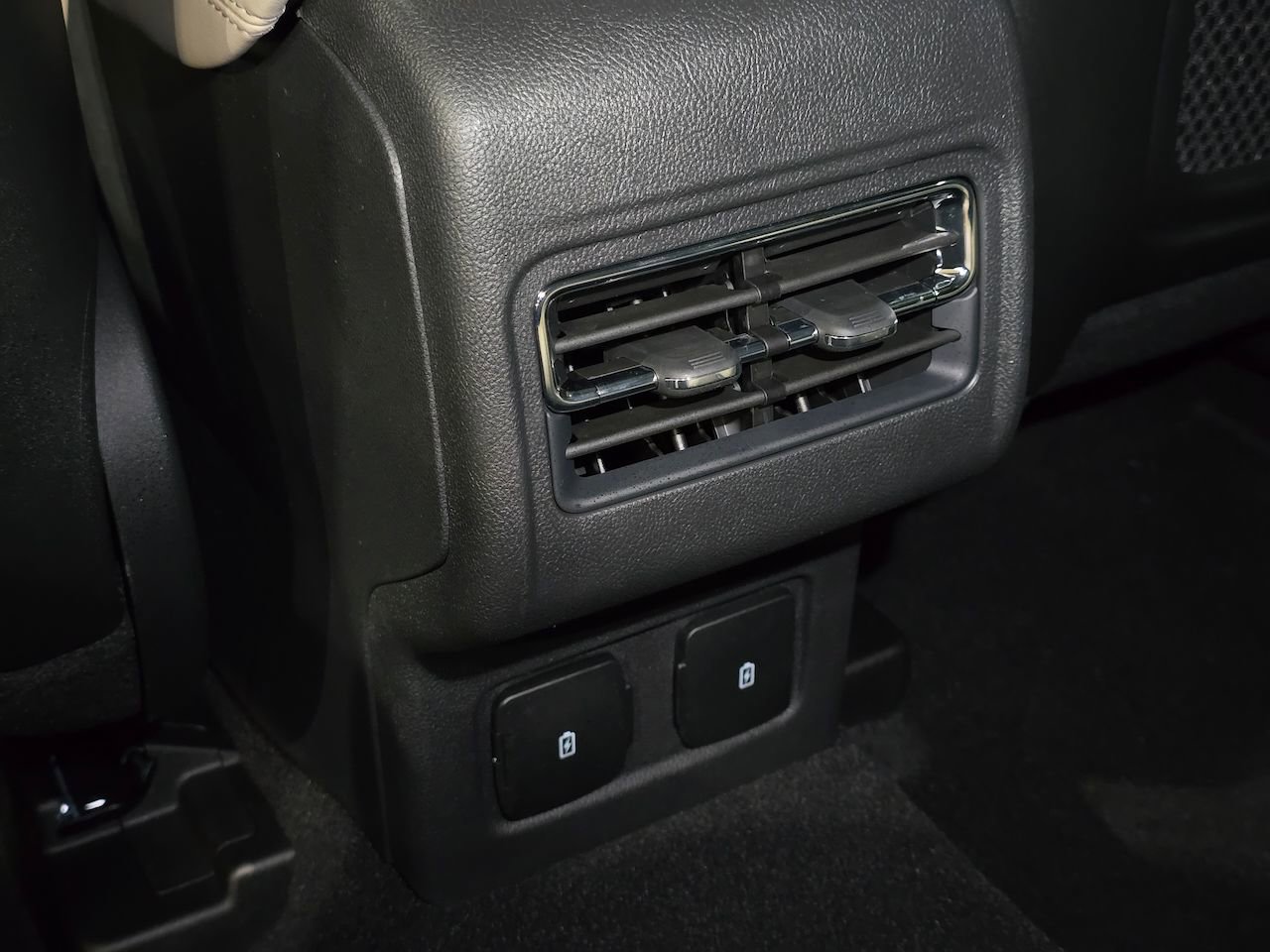 New 2026 Lincoln Corsair Reserve image 30