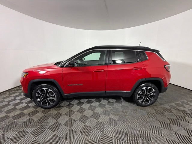 Used 2024 Jeep Compass Limited AWD/4WD image 6