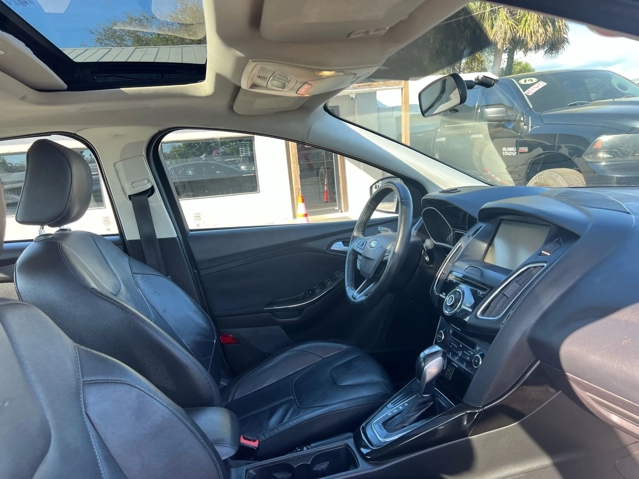 Used 2015 Ford Focus Titanium image 16