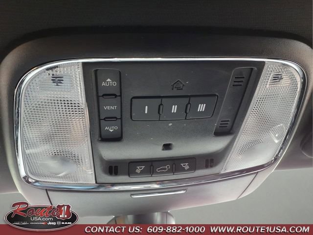 Used 2022 Jeep Grand Cherokee Laredo X AWD/4WD image 35