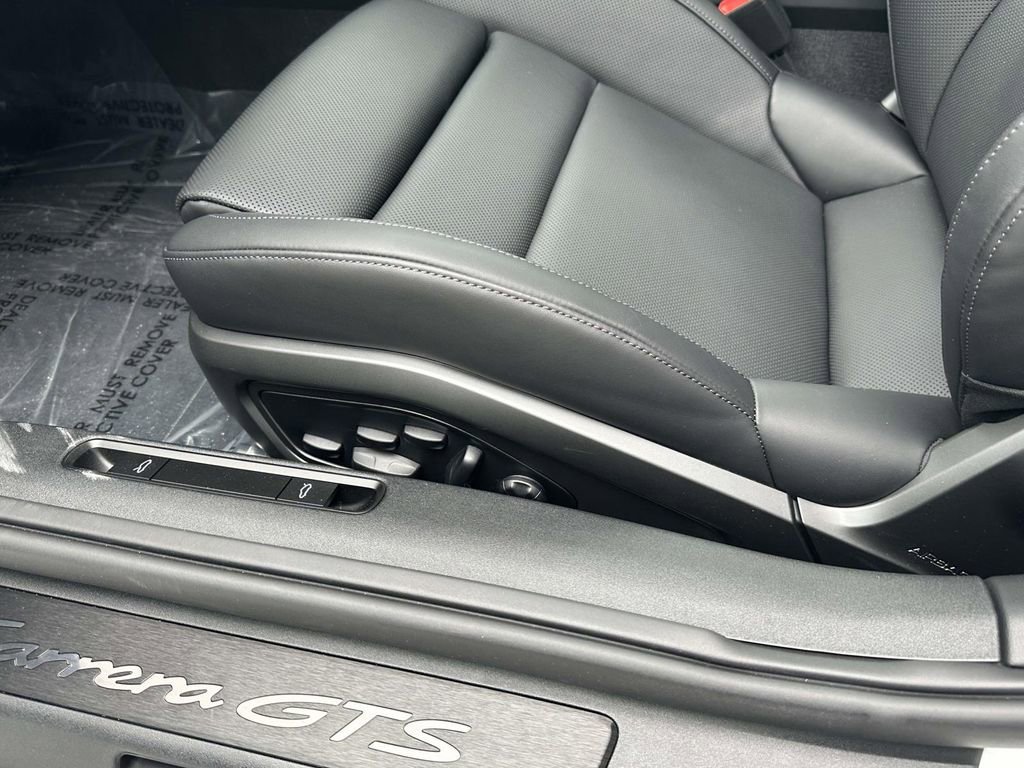 New 2026 Porsche 911 GTS image 18