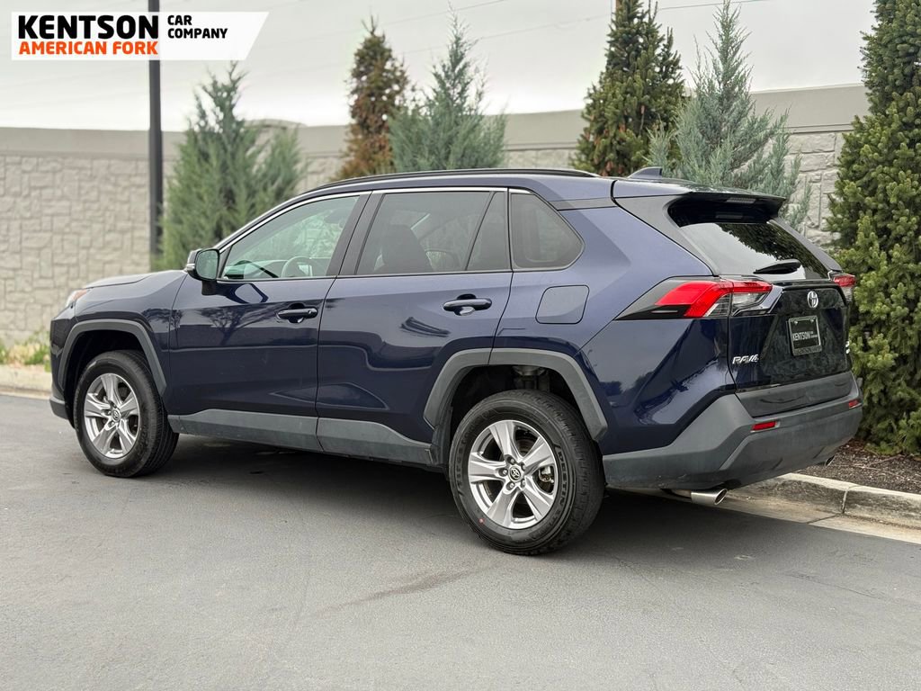 Used 2025 Toyota RAV4 XLE image 5
