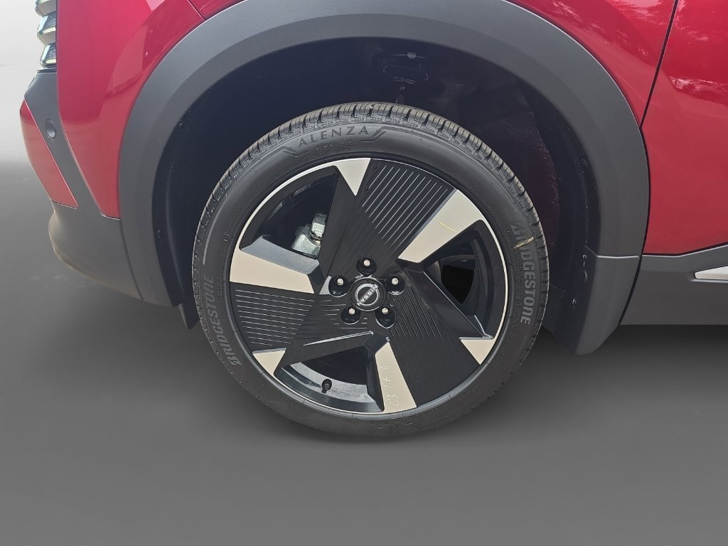 New 2025 Nissan Kicks SR image 9