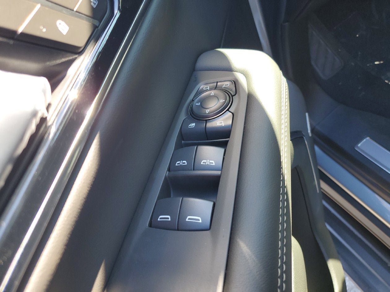 New 2027 GMC Yukon XL Elevation w/ Elevation Preferred Package RWD image 18