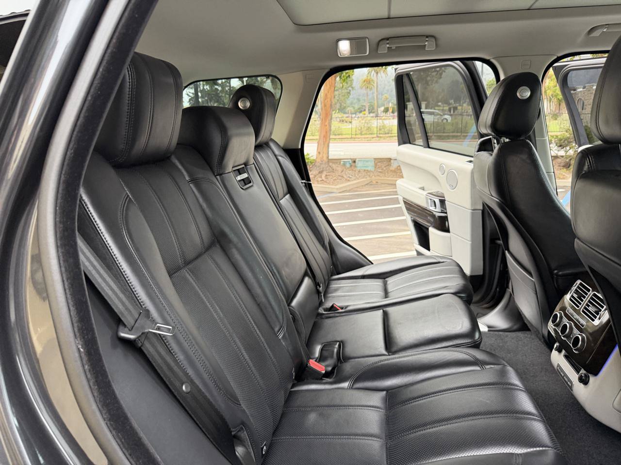 Used 2014 Land Rover Range Rover Supercharged AWD/4WD image 67