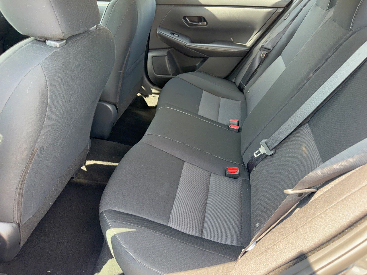 Used 2025 Nissan Sentra SV FWD image 25
