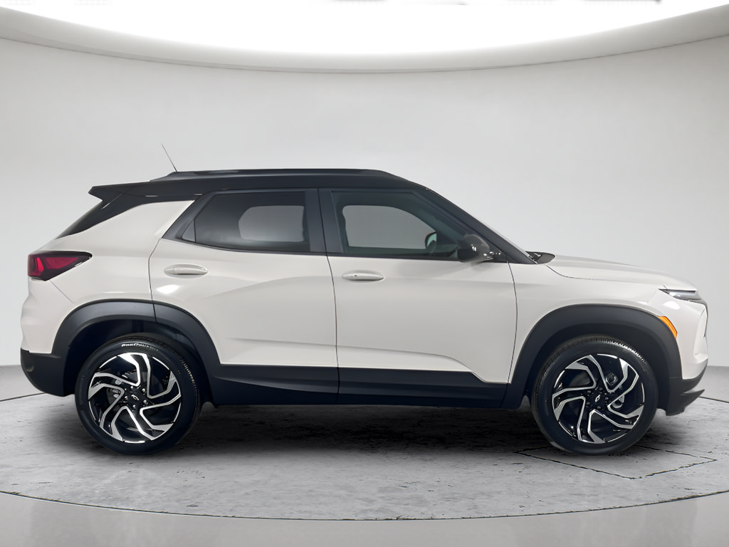 New 2026 Chevrolet TrailBlazer RS w/ Convenience Package AWD/4WD image 2