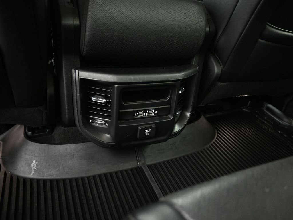 Used 2019 RAM 1500 Laramie image 20