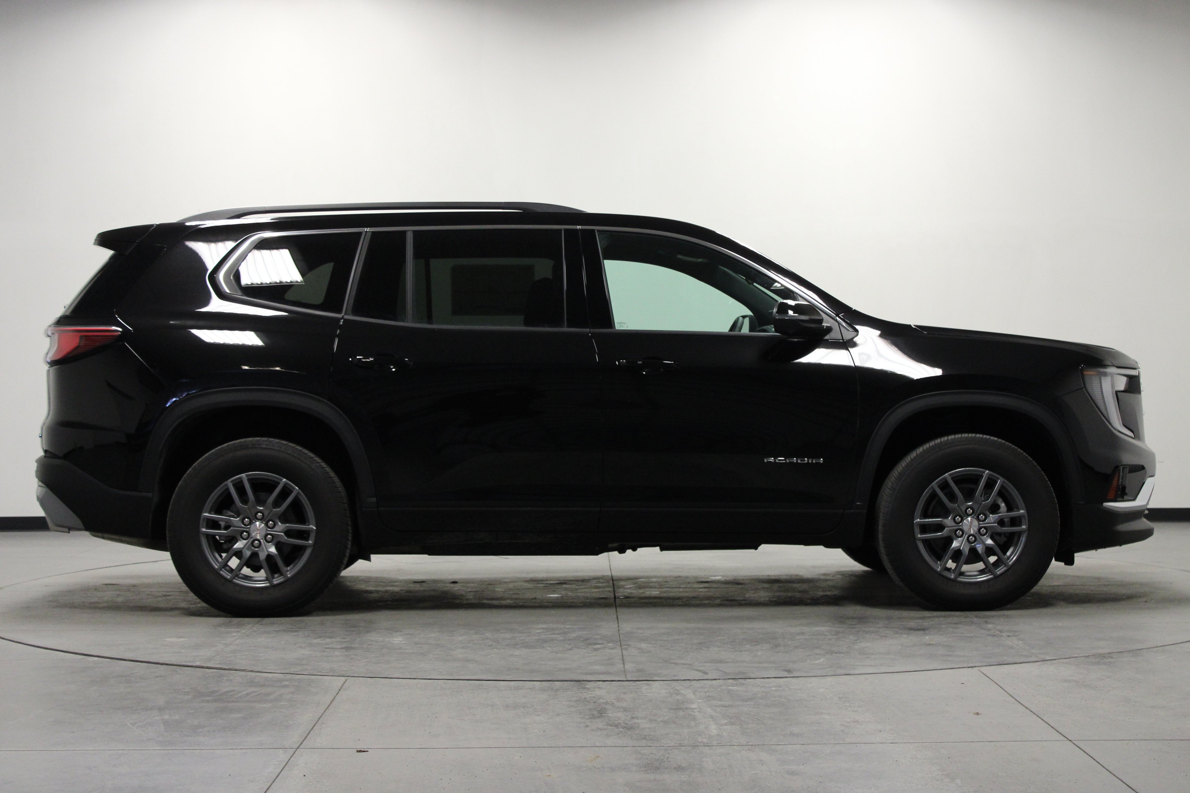 New 2025 GMC Acadia Elevation FWD image 3