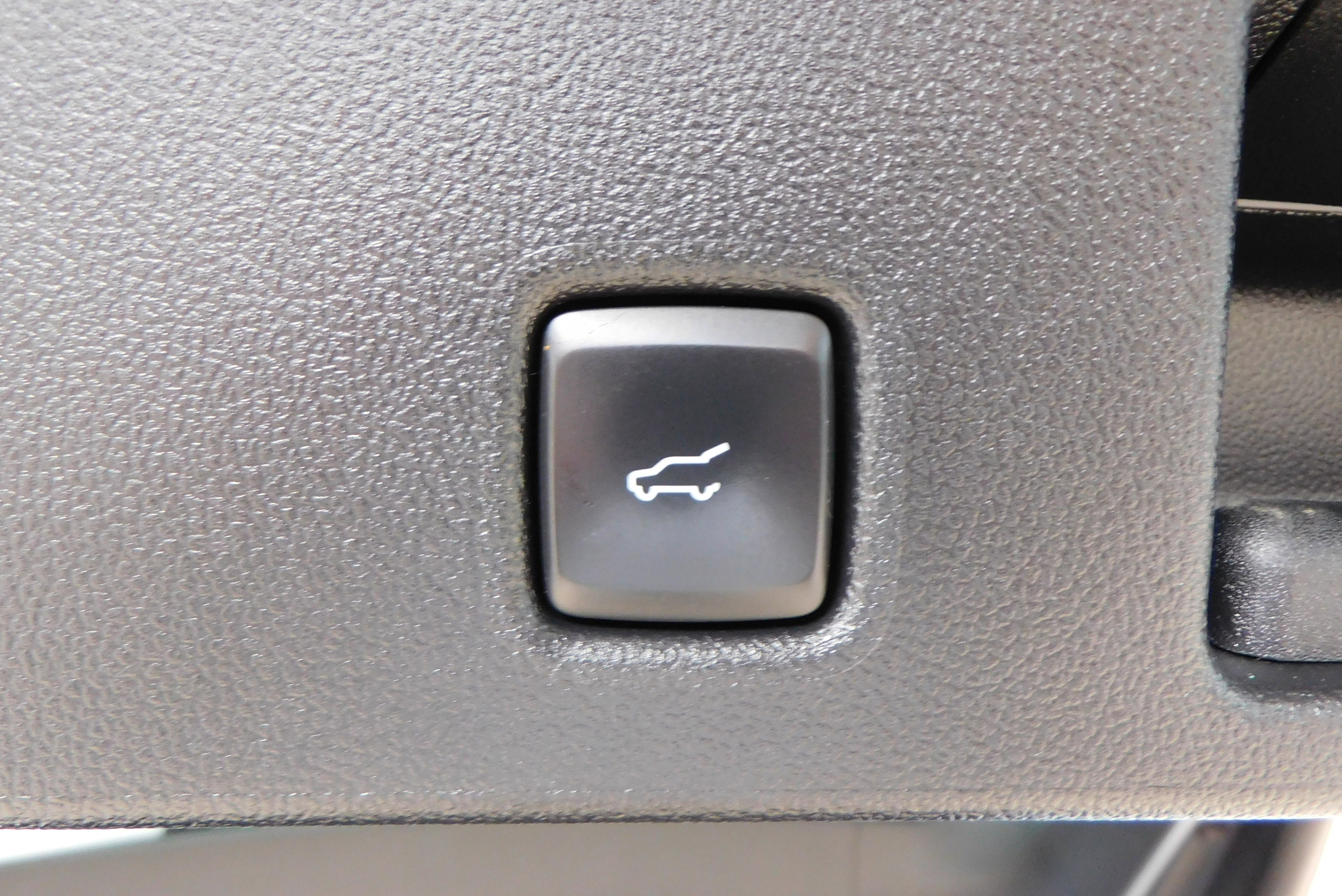 Used 2022 Ford Escape Titanium image 39