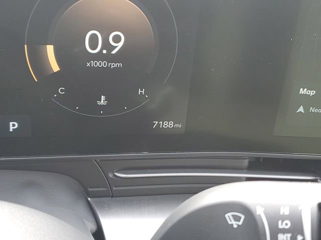 Used 2025 Hyundai Kona Limited image 26