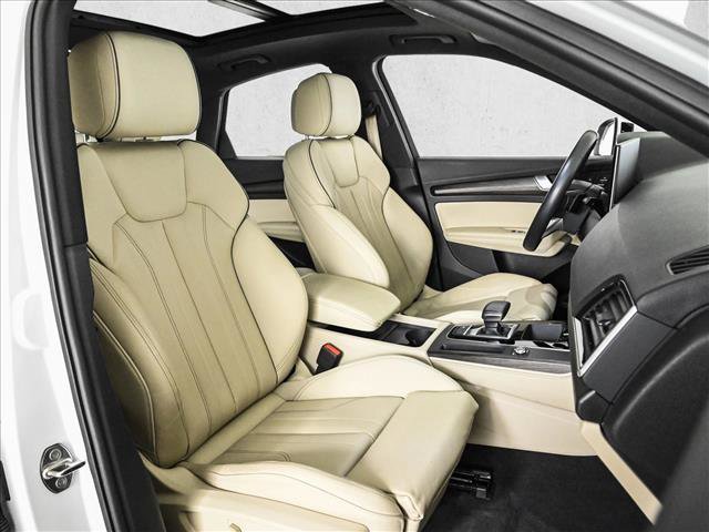 Used 2023 Audi Q5 2.0T Premium Plus w/ Premium Plus Package AWD/4WD image 22