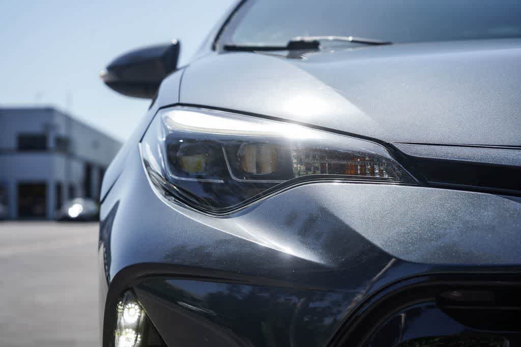 Used 2017 Toyota Corolla SE w/ SE Premium Package FWD image 10
