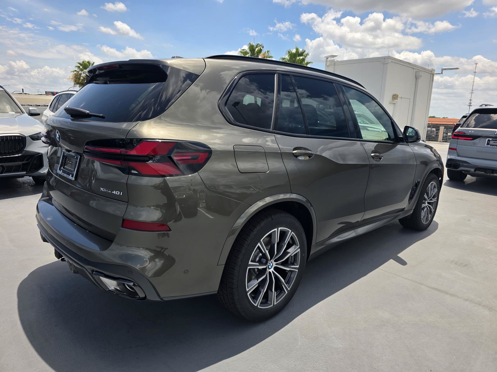 New 2026 BMW X5 xDrive40i w/ Executive Package AWD/4WD image 27