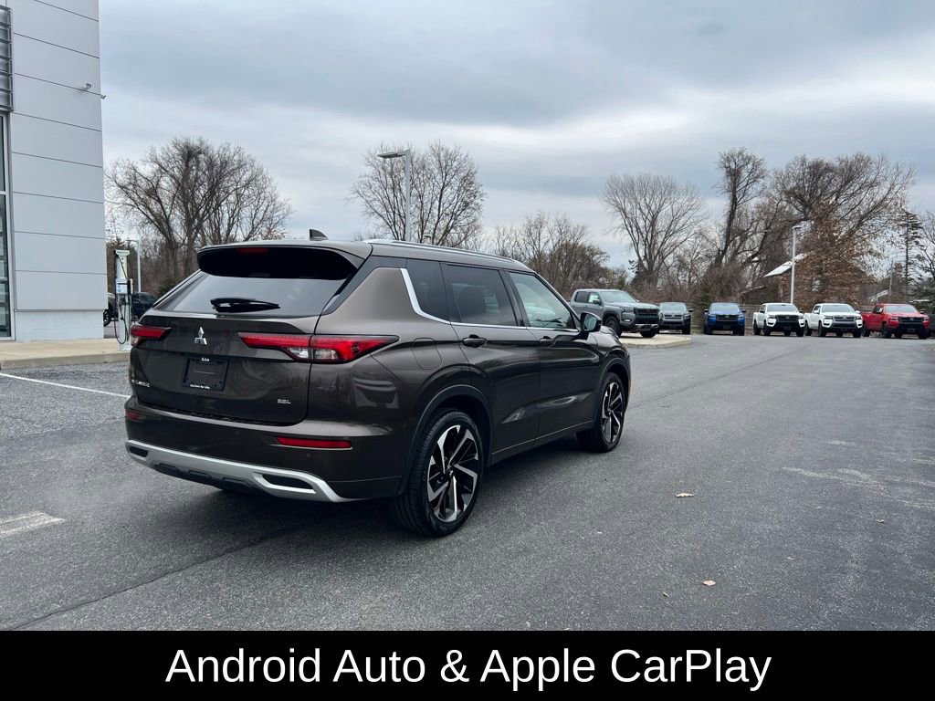 Used 2022 Mitsubishi Outlander SEL image 11