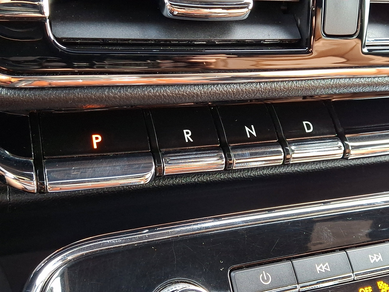 Used 2019 Lincoln Navigator Reserve w/ Cargo Package image 16