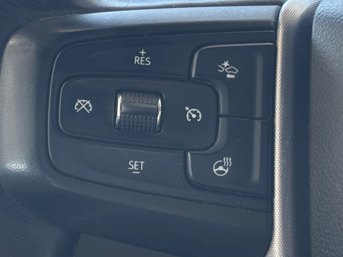 Used 2019 GMC Sierra 1500 SLT image 11