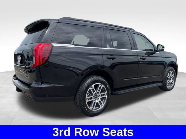 Used 2025 Ford Expedition Active AWD/4WD image 5