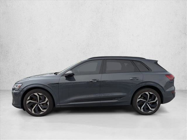 Used 2024 Audi Q8 e-tron Premium Plus w/ Premium Plus Package image 5