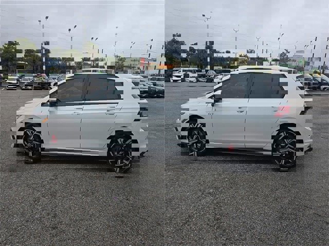 New 2026 Volkswagen GTI SE image 5