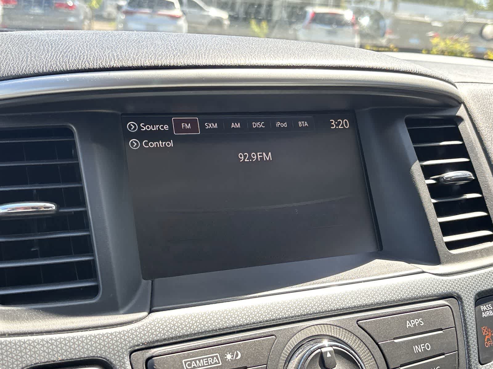Used 2017 Nissan Pathfinder SL AWD/4WD image 17