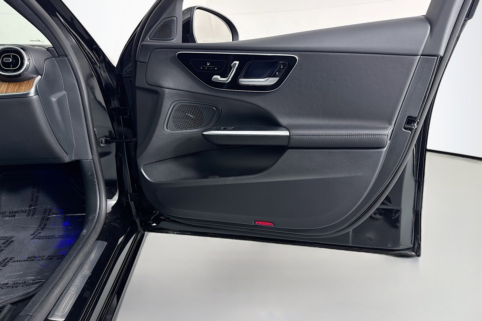 Certified 2025 Mercedes-Benz C 300 Sedan image 24